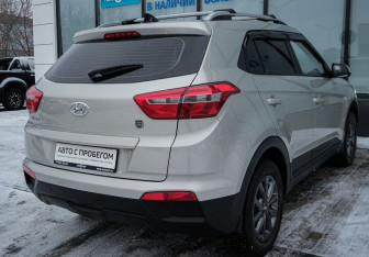 Подержанный автомобиль Hyundai Creta 2020 года (5 фото)