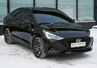 Подержанный автомобиль Hyundai Solaris Sedan 2021 года (7 фото)