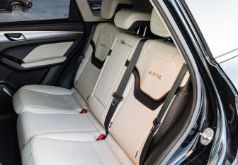 Подержанный автомобиль Haval Jolion 2023 года (17 фото)