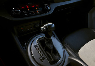 Подержанный автомобиль Kia Sportage 2014 года (10 фото)