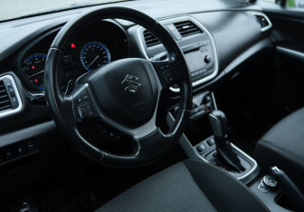 Подержанный автомобиль Suzuki SX4 Hatchback 2014 года (9 фото)