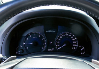 Подержанный автомобиль Lexus RX 2012 года (9 фото)