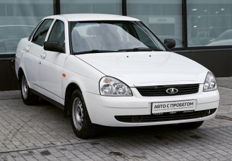 Подержанный автомобиль LADA (ВАЗ) Priora Sedan 2010 года (7 фото)