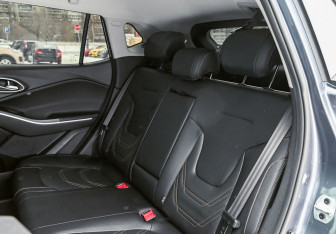 Подержанный автомобиль Москвич 3 2024 года (19 фото)