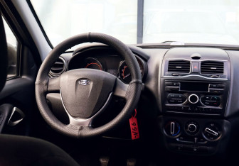 Подержанный автомобиль LADA (ВАЗ) Granta Sedan 2024 года (17 фото)