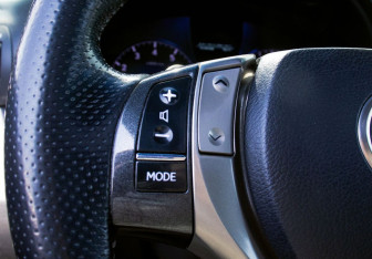 Подержанный автомобиль Lexus RX 2012 года (13 фото)