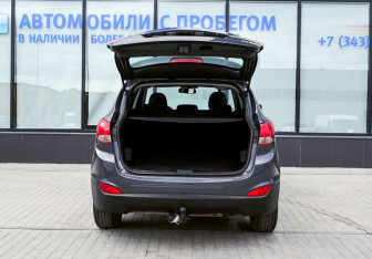 Подержанный автомобиль Hyundai ix35 2010 года (19 фото)