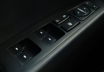 Подержанный автомобиль Hyundai Elantra Sedan 2016 года (11 фото)