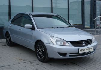 Подержанный автомобиль Mitsubishi Lancer Sedan 2006 года (7 фото)