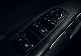 Подержанный автомобиль Haval H3 2024 года (15 фото)