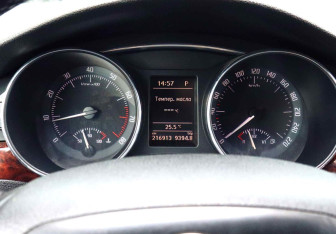 Подержанный автомобиль Skoda Superb Liftback 2011 года (9 фото)