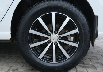 Подержанный автомобиль Volkswagen Polo Sedan 2016 года (19 фото)