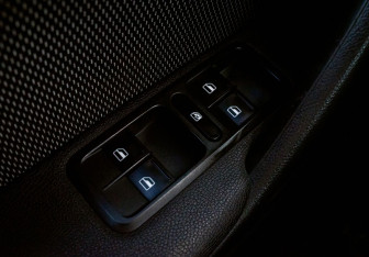 Подержанный автомобиль Skoda Yeti 2011 года (12 фото)