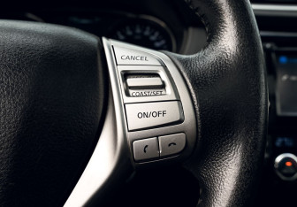 Подержанный автомобиль Nissan X-Trail 2016 года (13 фото)