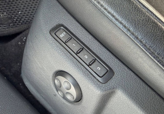 Подержанный автомобиль Skoda Superb Liftback 2012 года (14 фото)