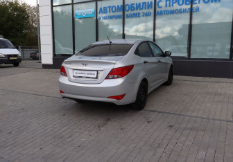 Подержанный автомобиль Hyundai Solaris Sedan 2016 года (5 фото)