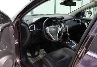Подержанный автомобиль Nissan Qashqai 2014 года (9 фото)