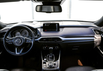 Подержанный автомобиль Mazda CX-9 2018 года (12 фото)