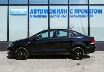 Подержанный автомобиль Volkswagen Polo Sedan 2017 года (2 фото)