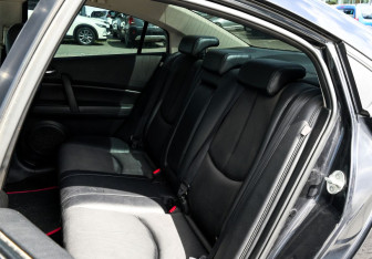 Подержанный автомобиль Mazda 6 Sedan 2010 года (17 фото)