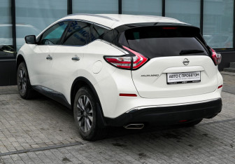 Подержанный автомобиль Nissan Murano Suv 2016 года (3 фото)