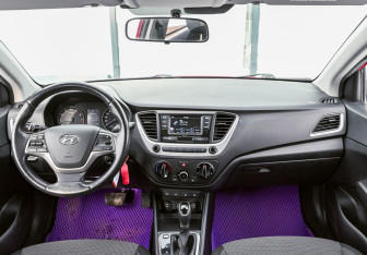 Подержанный автомобиль Hyundai Solaris Sedan 2017 года (12 фото)