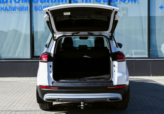 Подержанный автомобиль Geely Atlas Pro 2023 года (21 фото)