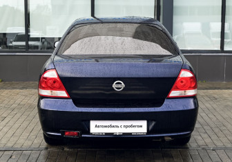 Подержанный автомобиль Nissan Almera Classic 2010 года (4 фото)