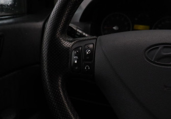 Подержанный автомобиль Hyundai Getz 2006 года (12 фото)