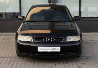 Подержанный автомобиль Audi A3 Hatchback 2002 года (8 фото)