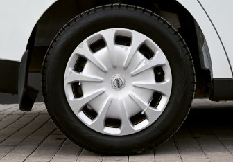 Подержанный автомобиль Nissan Almera Sedan 2014 года (18 фото)