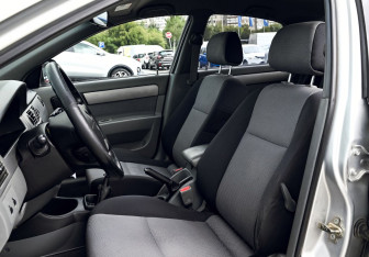 Подержанный автомобиль Chevrolet Lacetti Sedan 2011 года (15 фото)