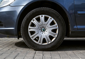 Подержанный автомобиль Skoda Octavia Liftback 2010 года (19 фото)