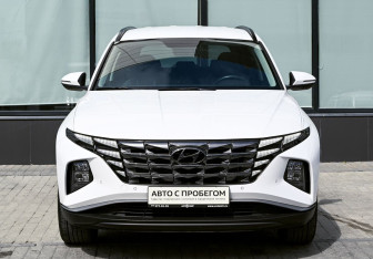 Подержанный автомобиль Hyundai Tucson 2023 года (8 фото)