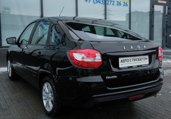 Подержанный автомобиль LADA (ВАЗ) Granta Liftback 2024 года (3 фото)