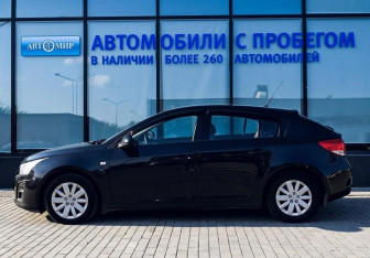 Подержанный автомобиль Chevrolet Cruze Hatchback 2013 года (2 фото)