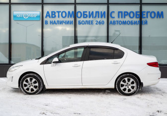 Подержанный автомобиль Peugeot 408 2014 года (2 фото)