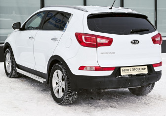 Подержанный автомобиль Kia Sportage 2012 года (3 фото)