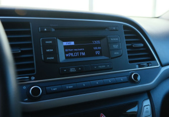 Подержанный автомобиль Hyundai Elantra Sedan 2016 года (13 фото)