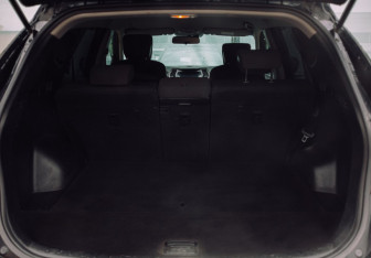 Подержанный автомобиль Hyundai Santa Fe 2012 года (16 фото)