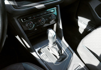 Подержанный автомобиль Volkswagen Tiguan 2019 года (9 фото)