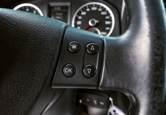 Подержанный автомобиль Volkswagen Tiguan 2010 года (14 фото)