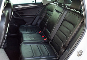 Подержанный автомобиль Volkswagen Tiguan 2018 года (22 фото)