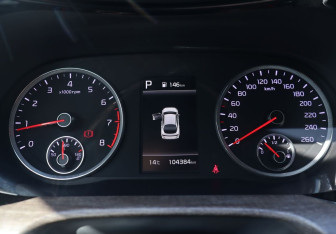 Подержанный автомобиль Kia K5 2022 года (14 фото)
