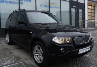 Подержанный автомобиль BMW X3 2007 года (7 фото)