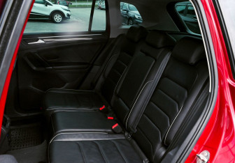 Подержанный автомобиль Volkswagen Tiguan 2018 года (18 фото)
