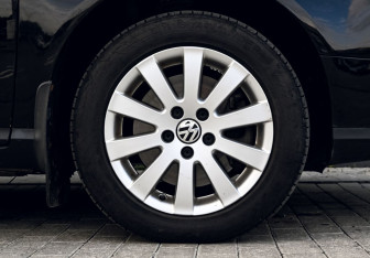 Подержанный автомобиль Volkswagen Passat Wagon 2008 года (20 фото)