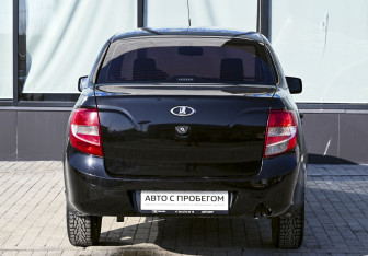 Подержанный автомобиль LADA (ВАЗ) Granta Sedan 2013 года (4 фото)