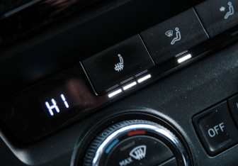 Подержанный автомобиль Skoda Octavia Liftback 2014 года (14 фото)