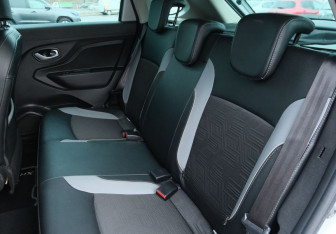 Подержанный автомобиль LADA (ВАЗ) XRAY 2018 года (19 фото)